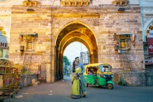 WAD04080-topaz copy Pre Wedding Shoot Locations in Vadodara